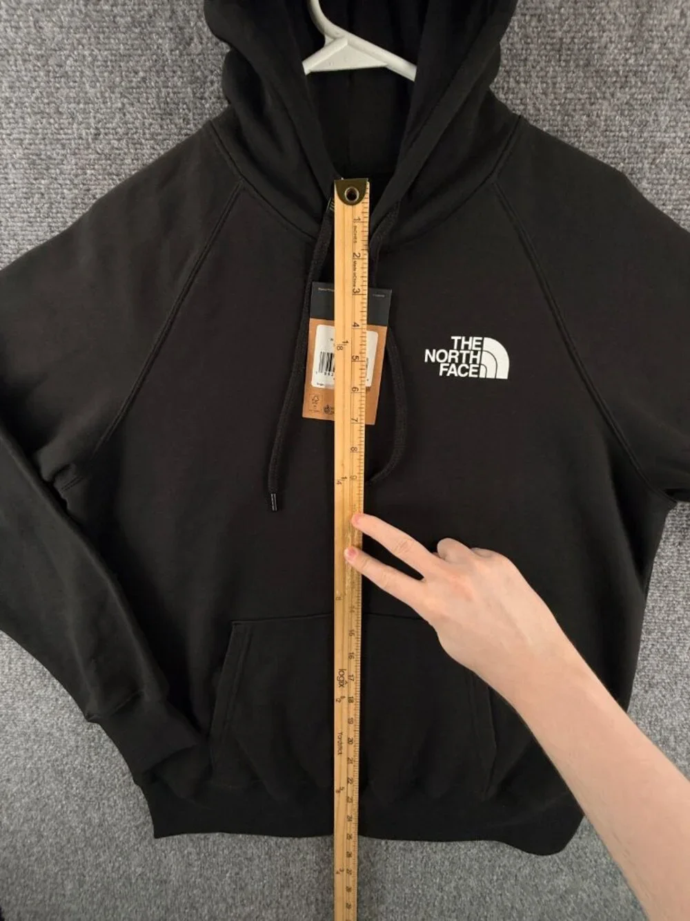 NWT North Face Back Graphic Hoodie Black White Medium Pullover Fleece Drawstring