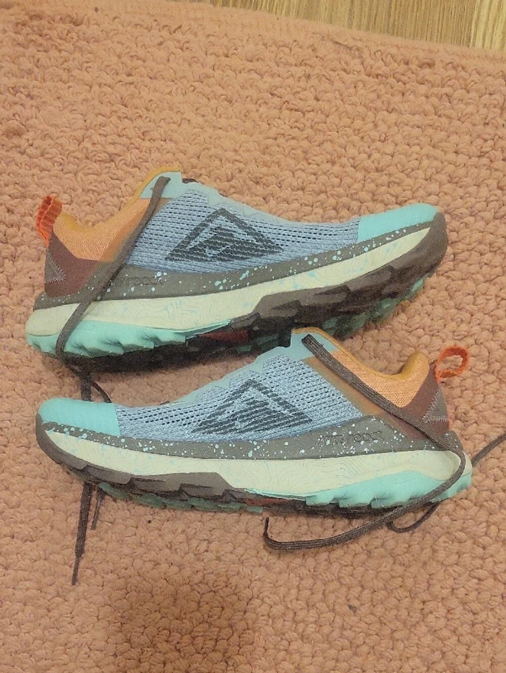 EUC Nike Women's Wild Horse Aquamarine and Trail Running Shoes