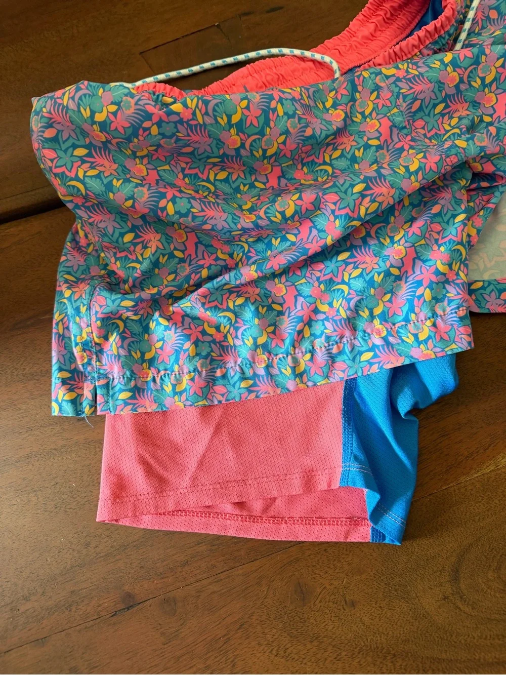 chubbies bold floral