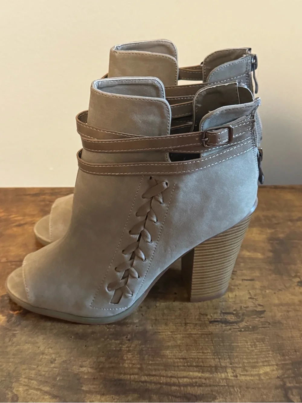 Leila Stone Taupe Suede Peep-Toe Ankle Booties with Wrap Straps size 6.5