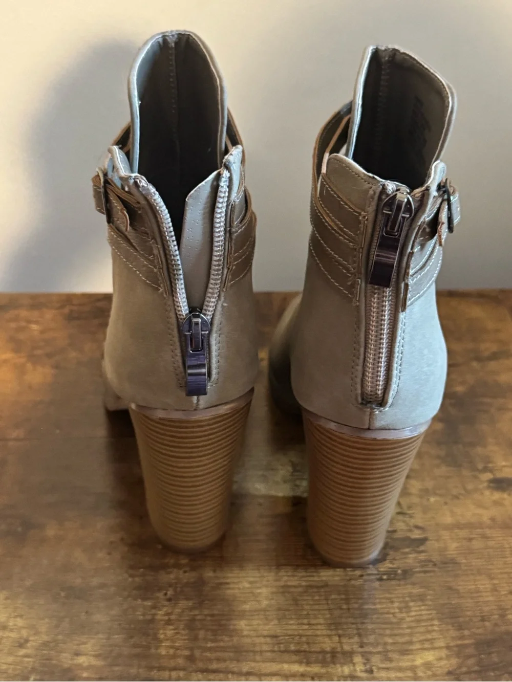 Leila Stone Taupe Suede Peep-Toe Ankle Booties with Wrap Straps size 6.5