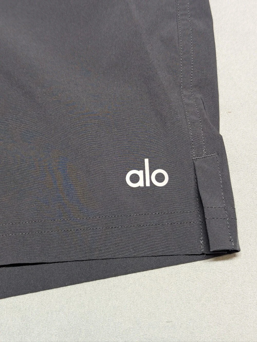 ALO Yoga left triumph lounging