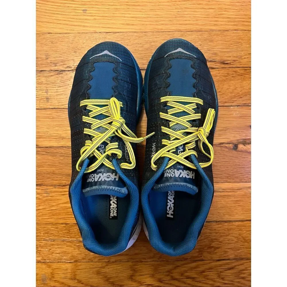 Hoka One One hoka one