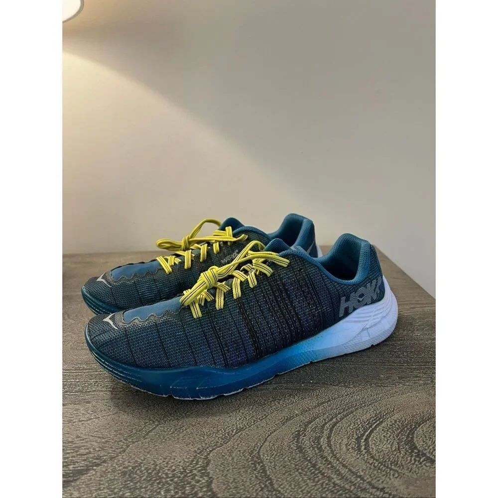 Hoka One One hoka one