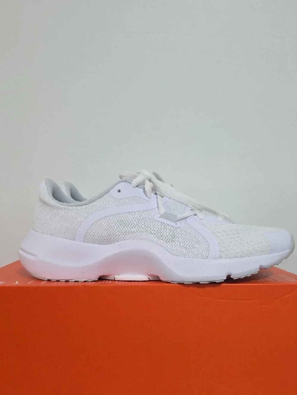 Nike wear closure