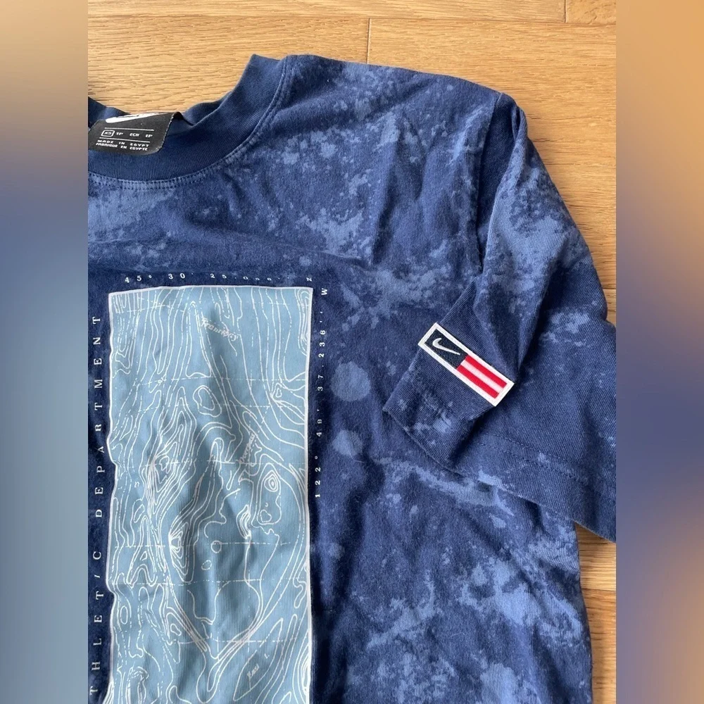 Nike fits oversized