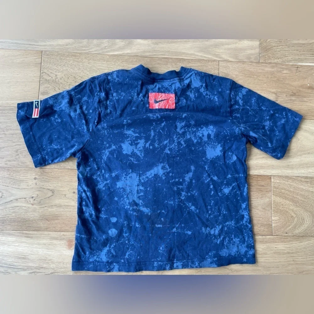 Nike fits oversized