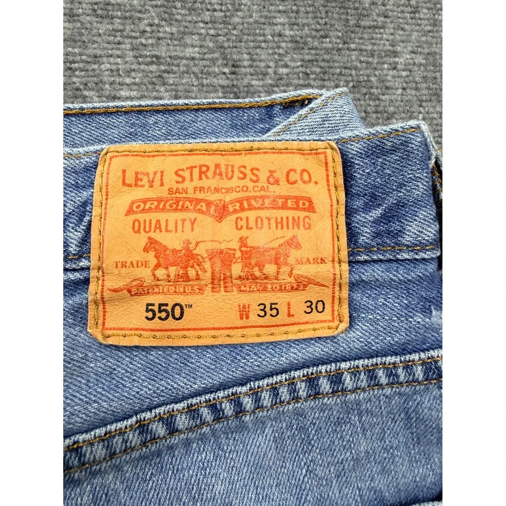 Levis levi 550