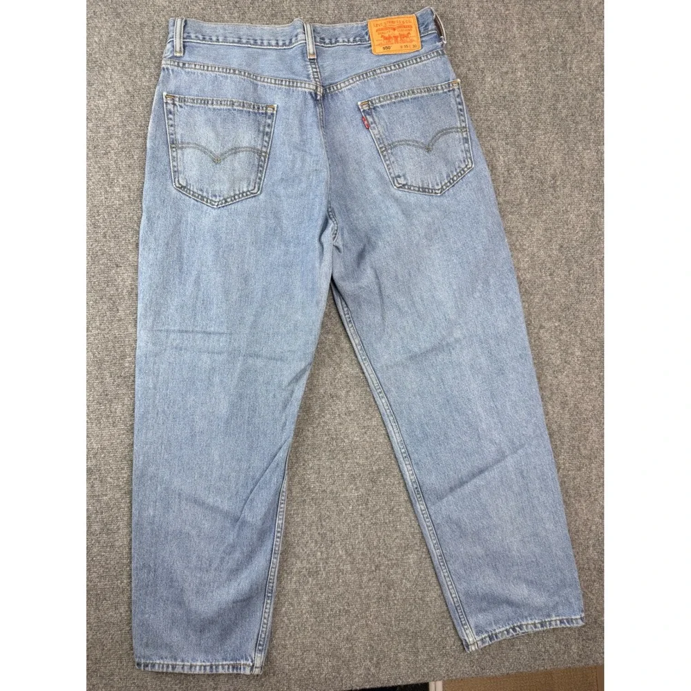 Levis levi 550