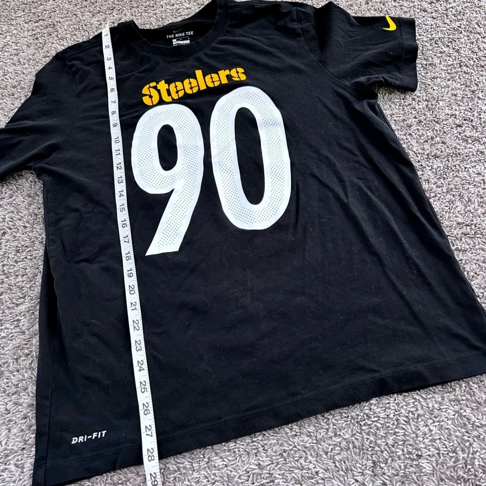 Nike shirt honors