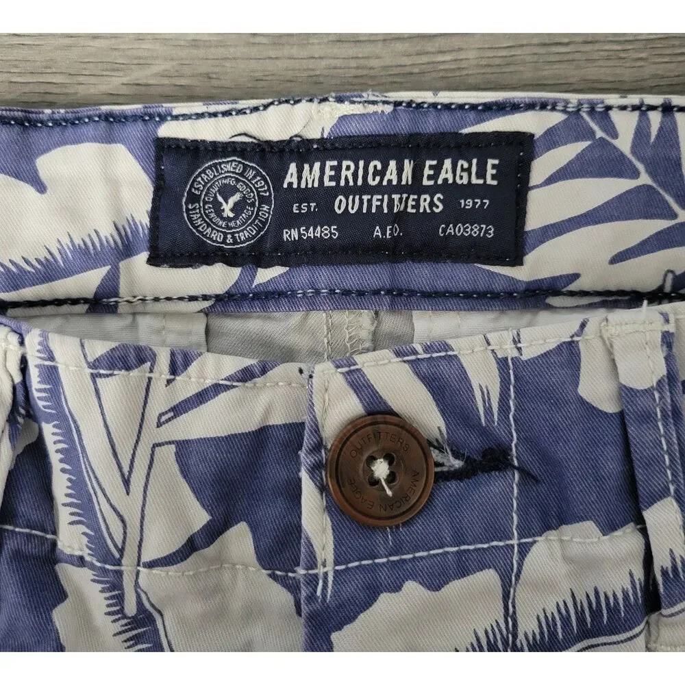 American Eagle Mens Prep Chino Shorts Tropical Print Blue White 30