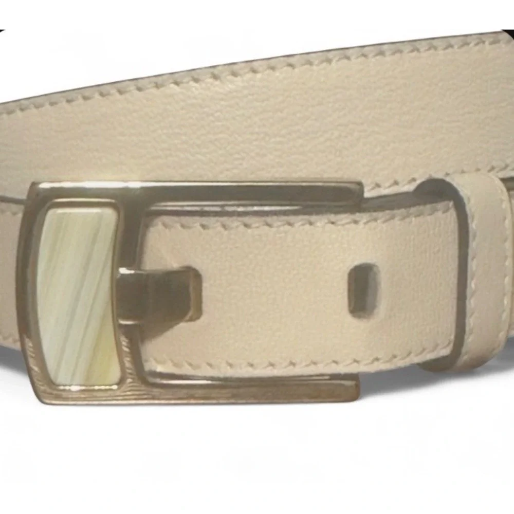 Escada Womens Cream Leather Belt Gold Logo Buckle Made in Italy Sz 42 52001-9120