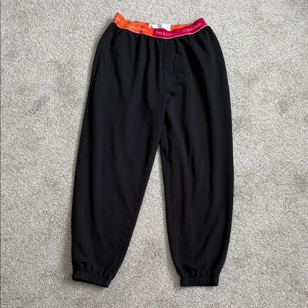 Calvin Klein This is Love Sweatpants