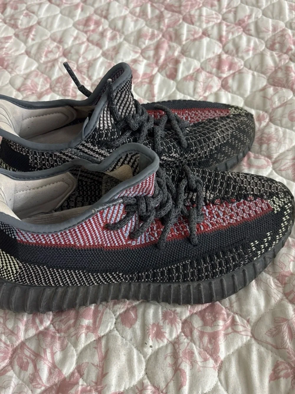 adidas Sneakers Gray with Red Accent