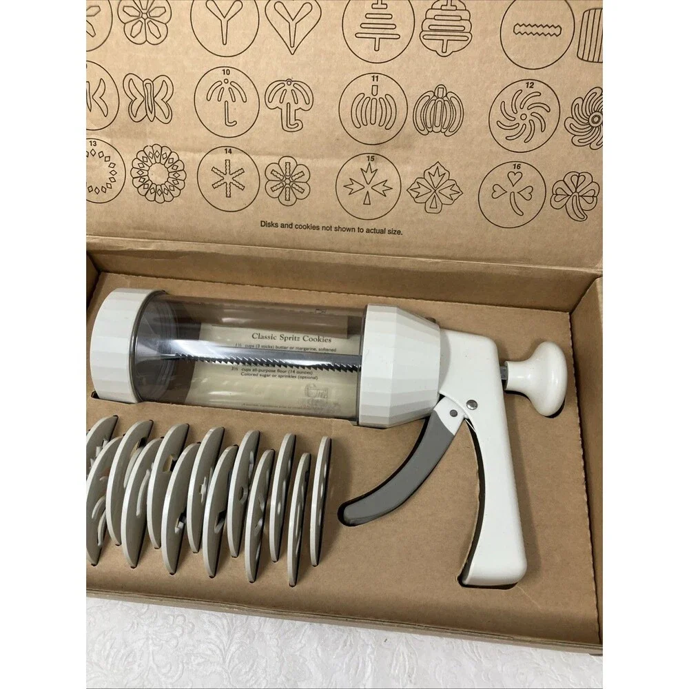Pampered Chef Lot Cookie Press 1525 w 16 Discs & 2485 Ice cream Sandwich Maker