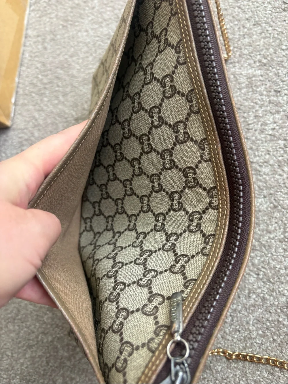 Gucci authentic supreme