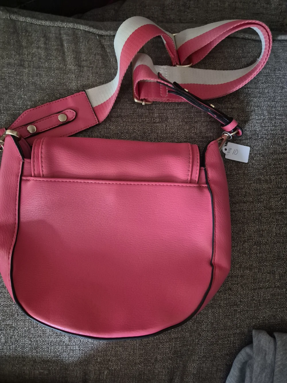 N/A vibrant pink