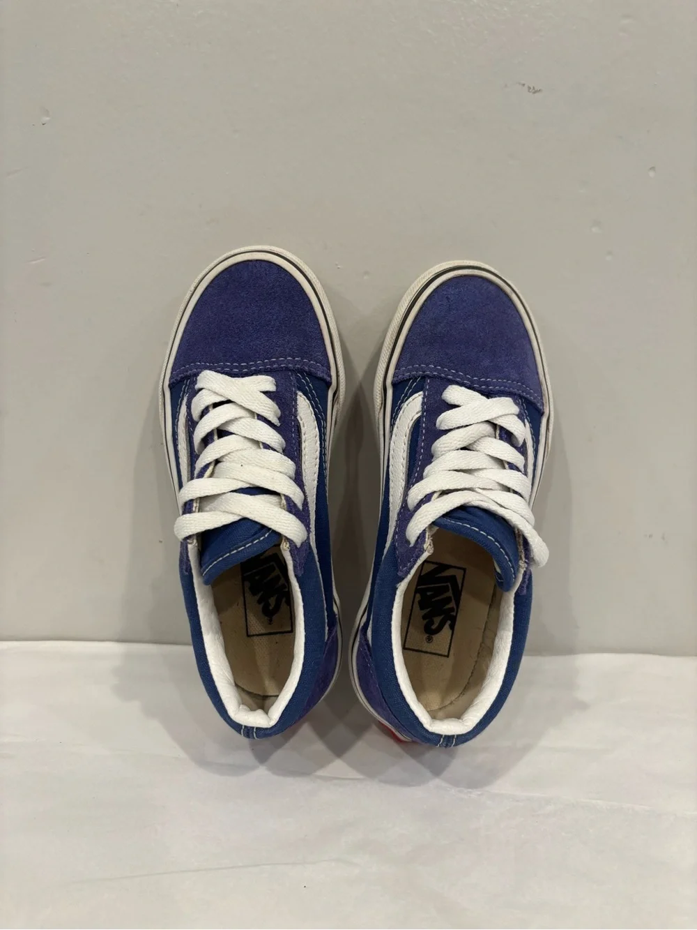 Vans low top