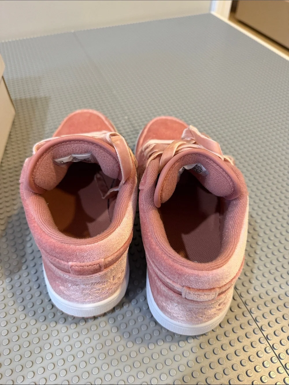 Nike satin sole look