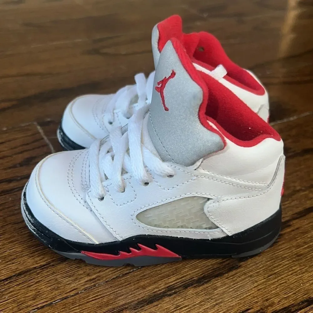 JORDAN 5 RETRO FIRE RED SILVER TONGUE 5C