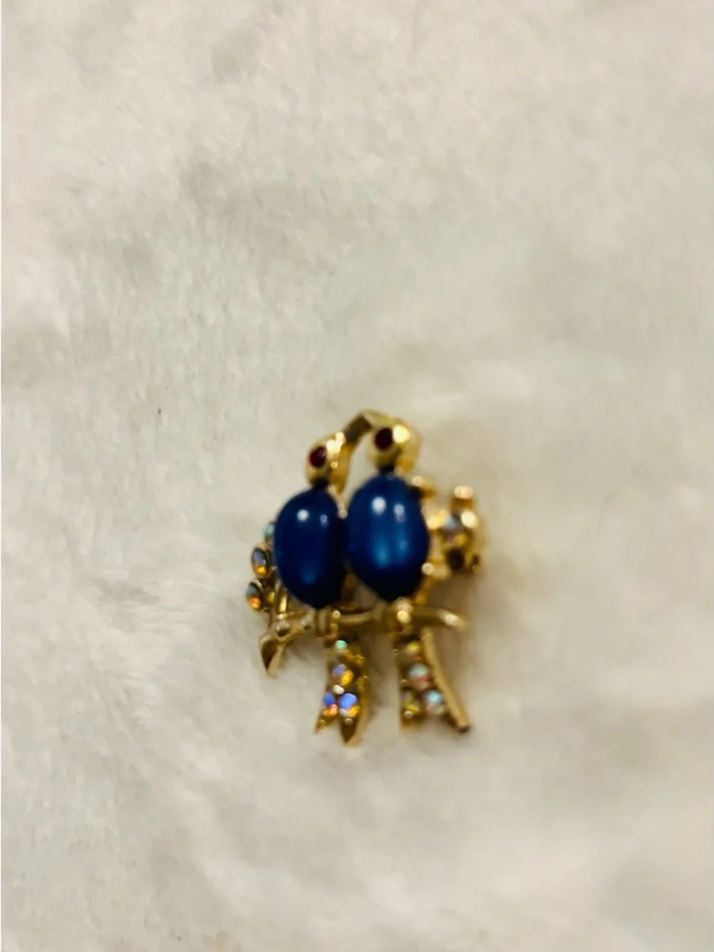 Source Unknown gold tone