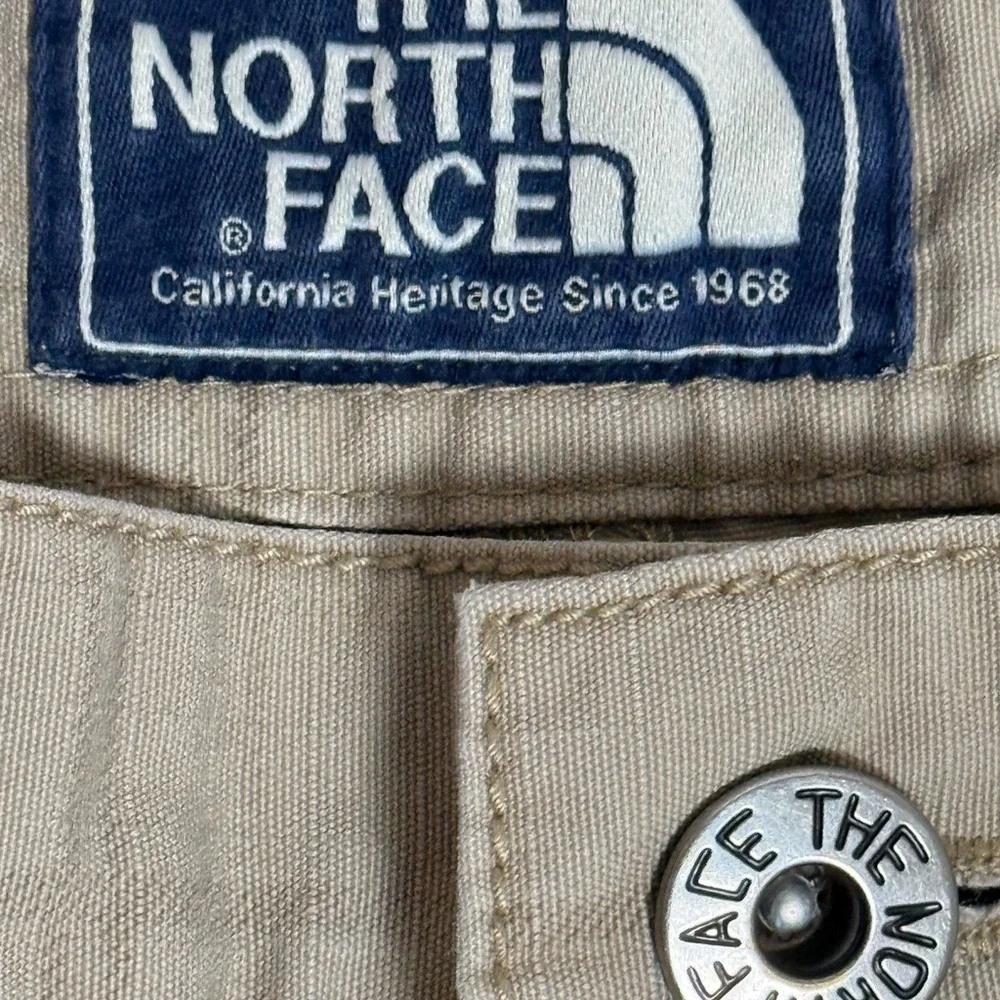 The North Face Men's Beige 36 Cargo Shorts