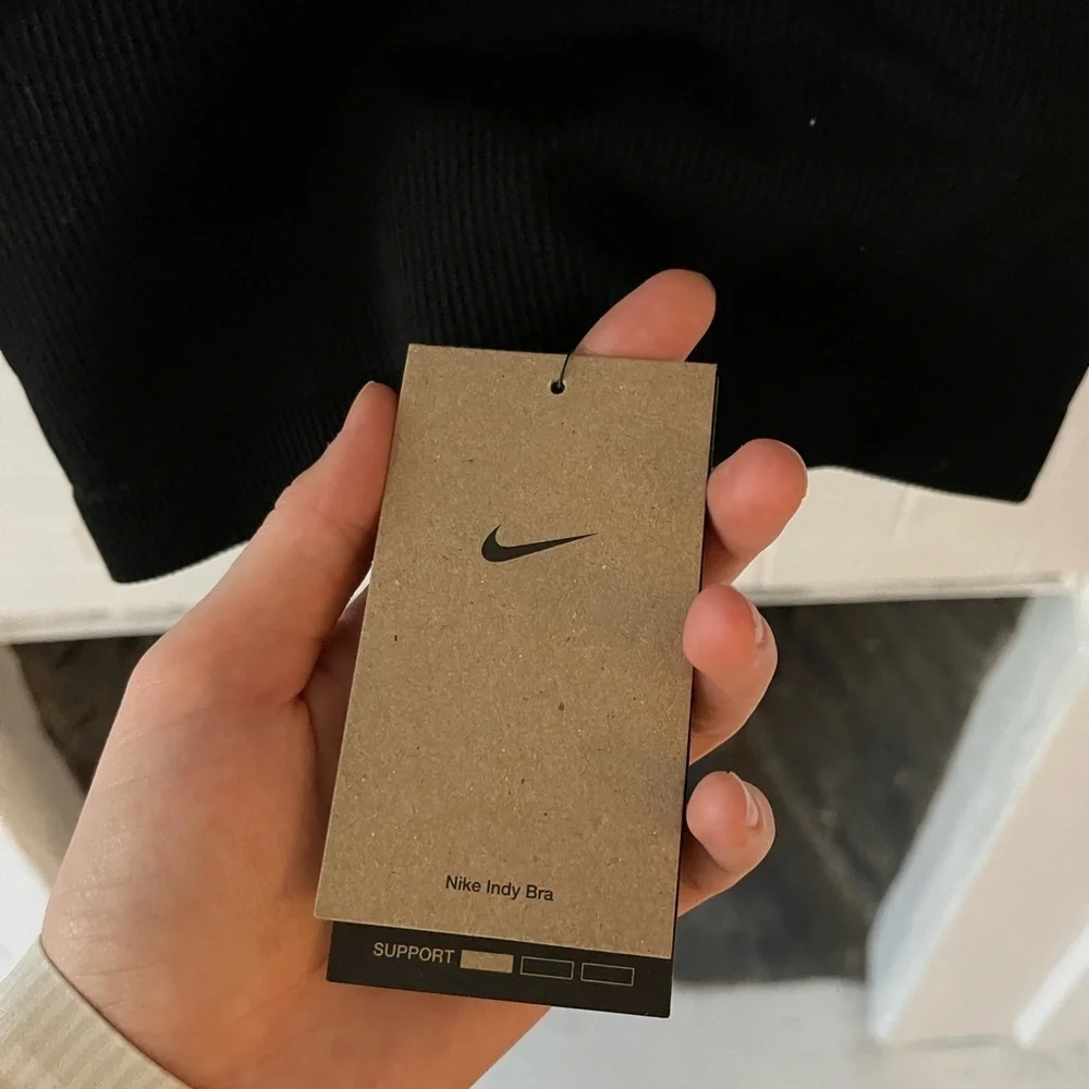 Nike perfect nwt