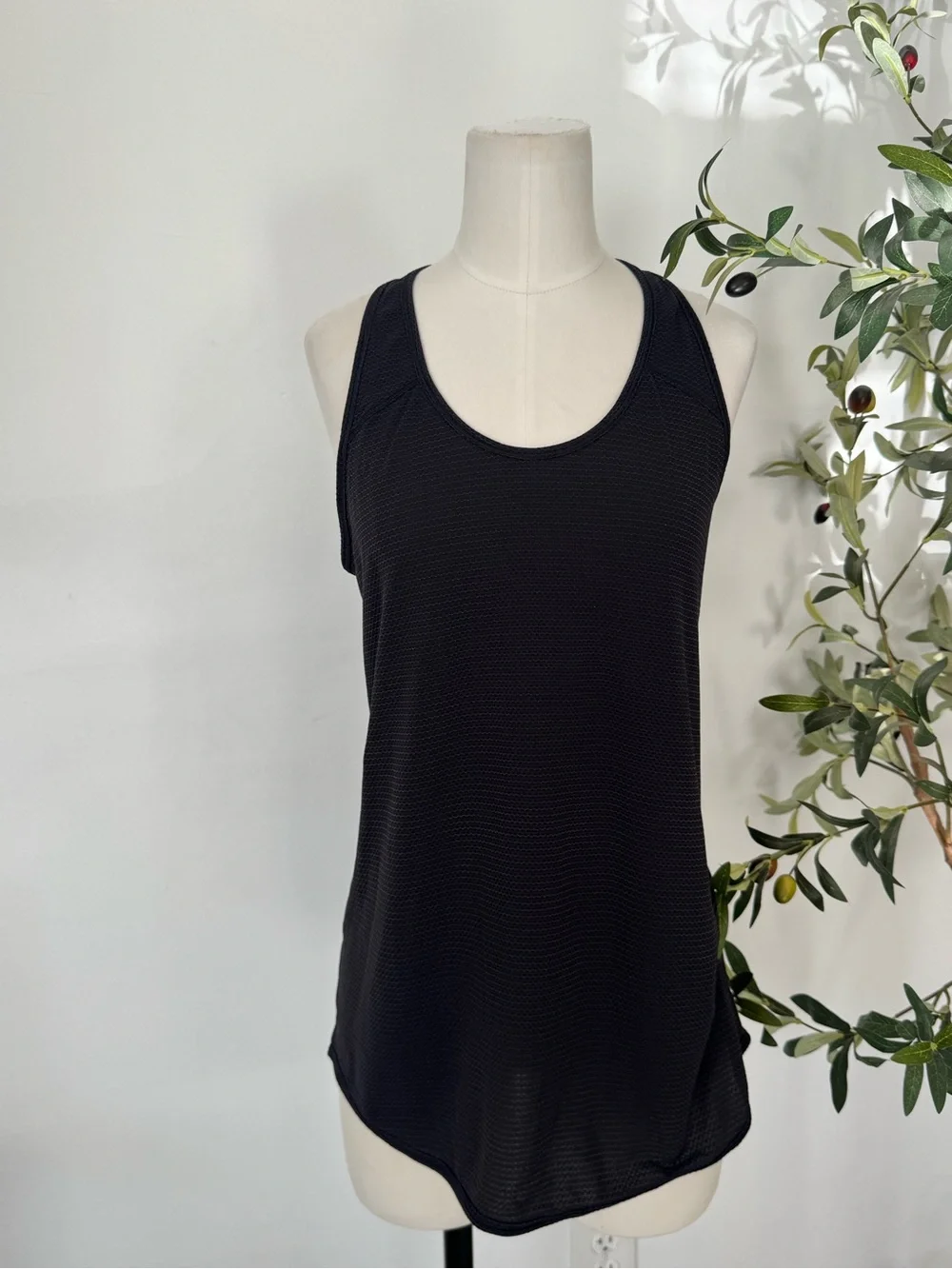 lululemon athletica description elevate