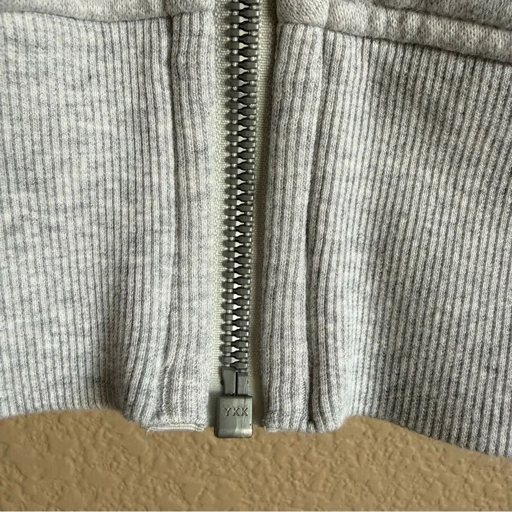 Lululemon Scuba Full-Zip Cropped Hoodie Heathered Core Ultra Light Grey Size 6