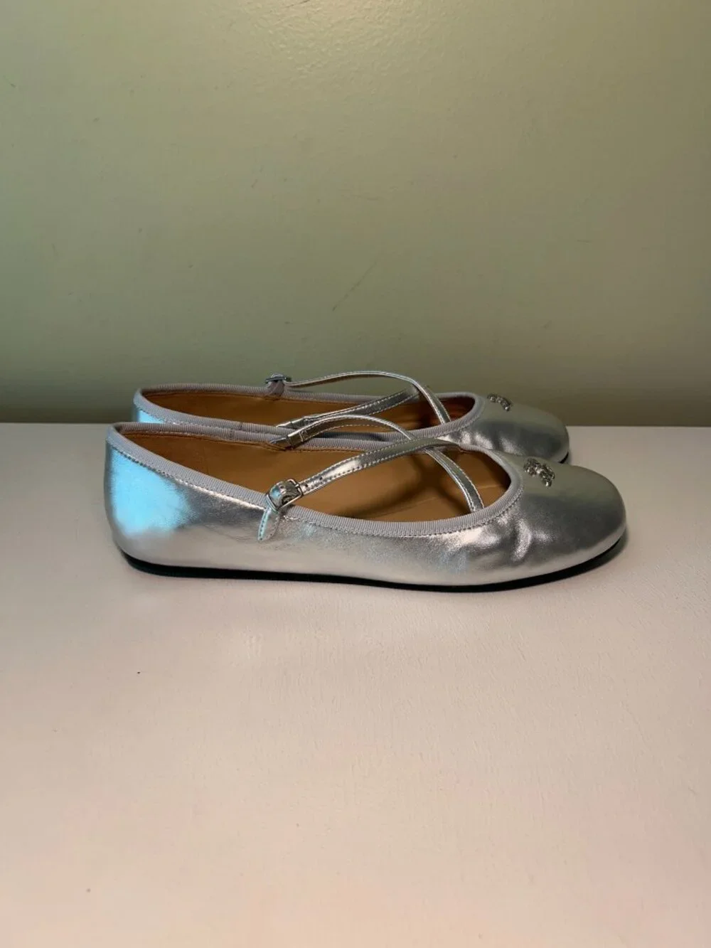 Coach brand size