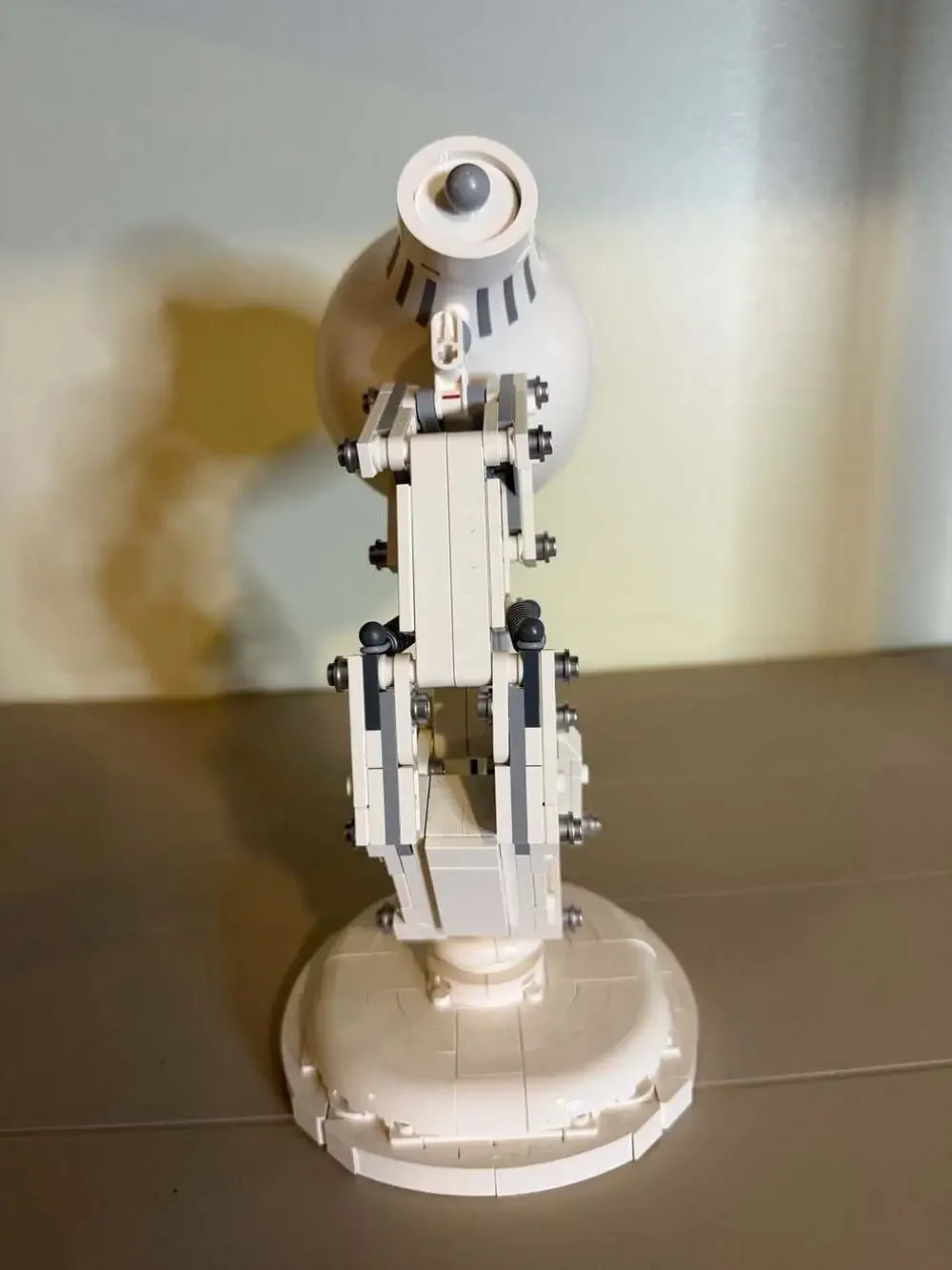 Disney Pixar Luxo Jr. 21357
