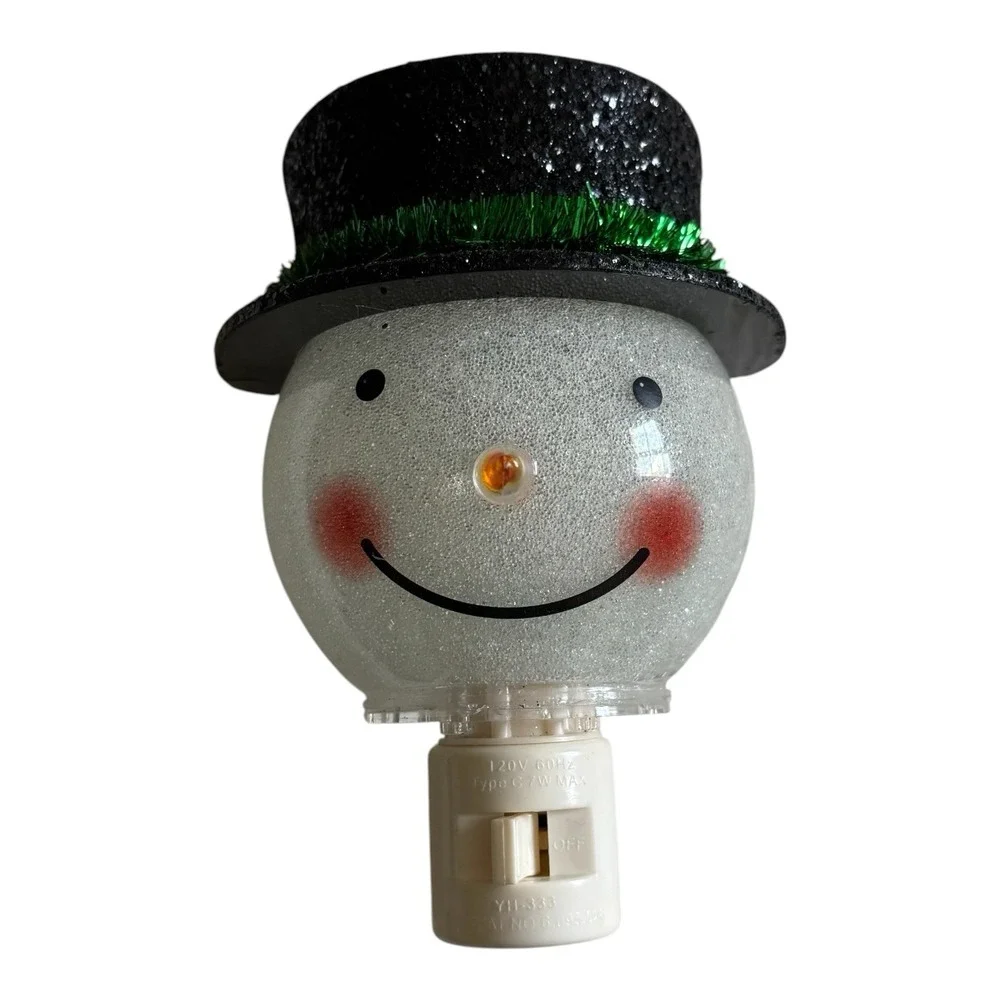 The Unbranded Brand vintage snowman