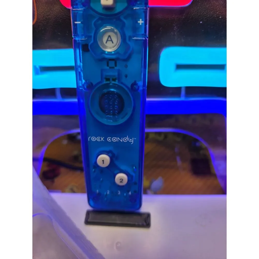 Rock Candy wii remote