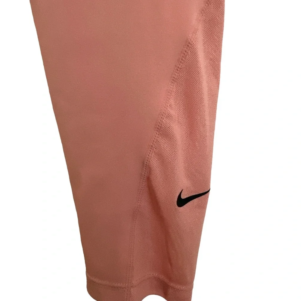 NIKE  peach Pink Dri Fit Tight Fit Performance Leggings Medium AJ8827-606 size M