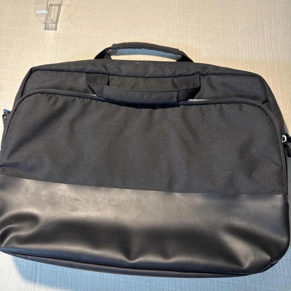 Dell laptop bag Padded 16x13 black  multi-pocket‎ zippered Preowned