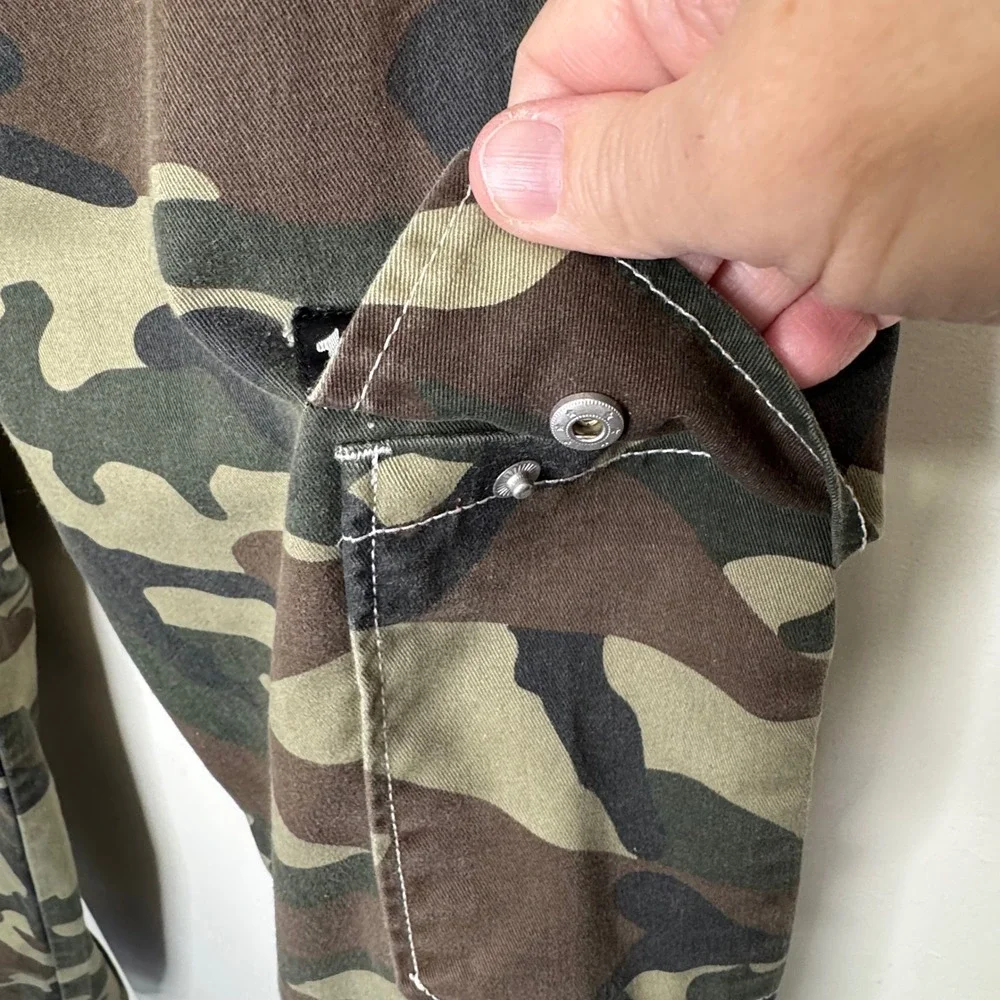 True Religion waist back