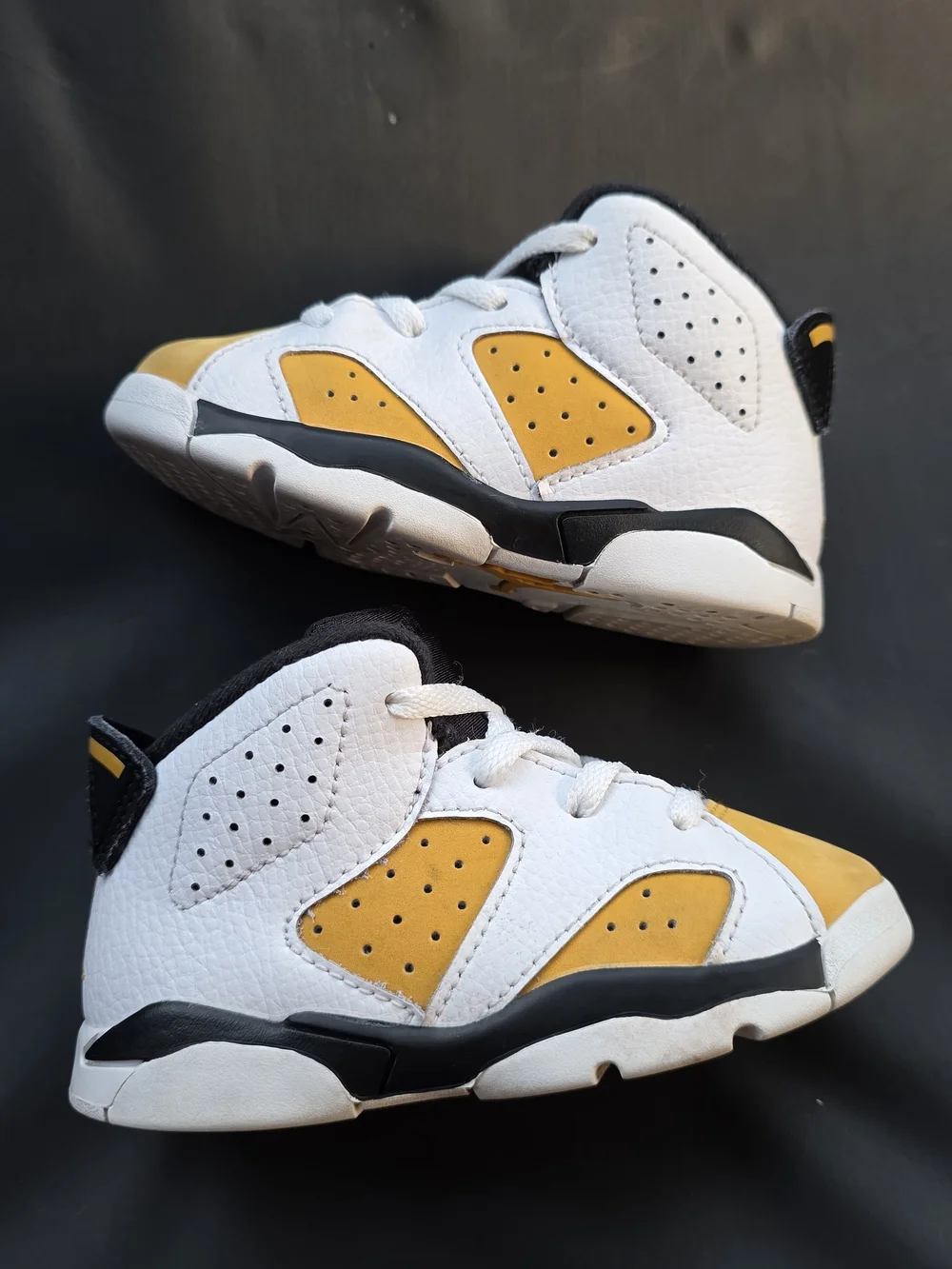 Nike 2024 Toddler Air Jordan 6 Retro TD Sneakers Size 7C - Yellow Ochre Wht& Blk