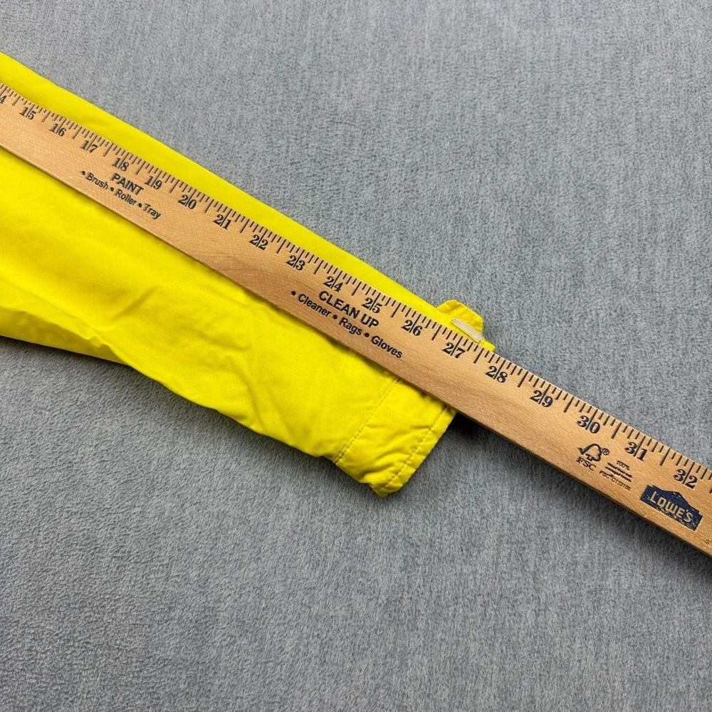 Nike yellow per photos