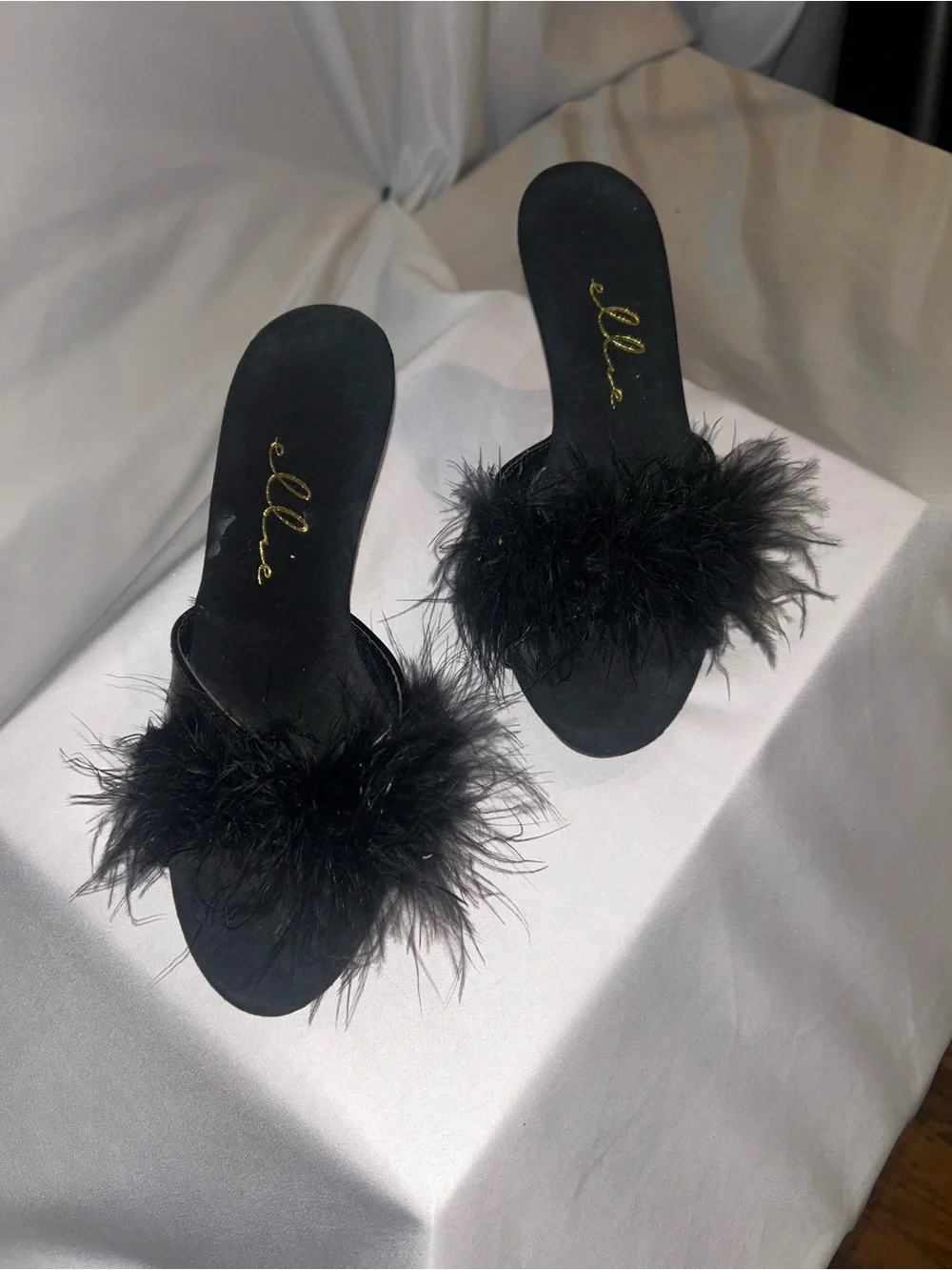 Ellie elegant black