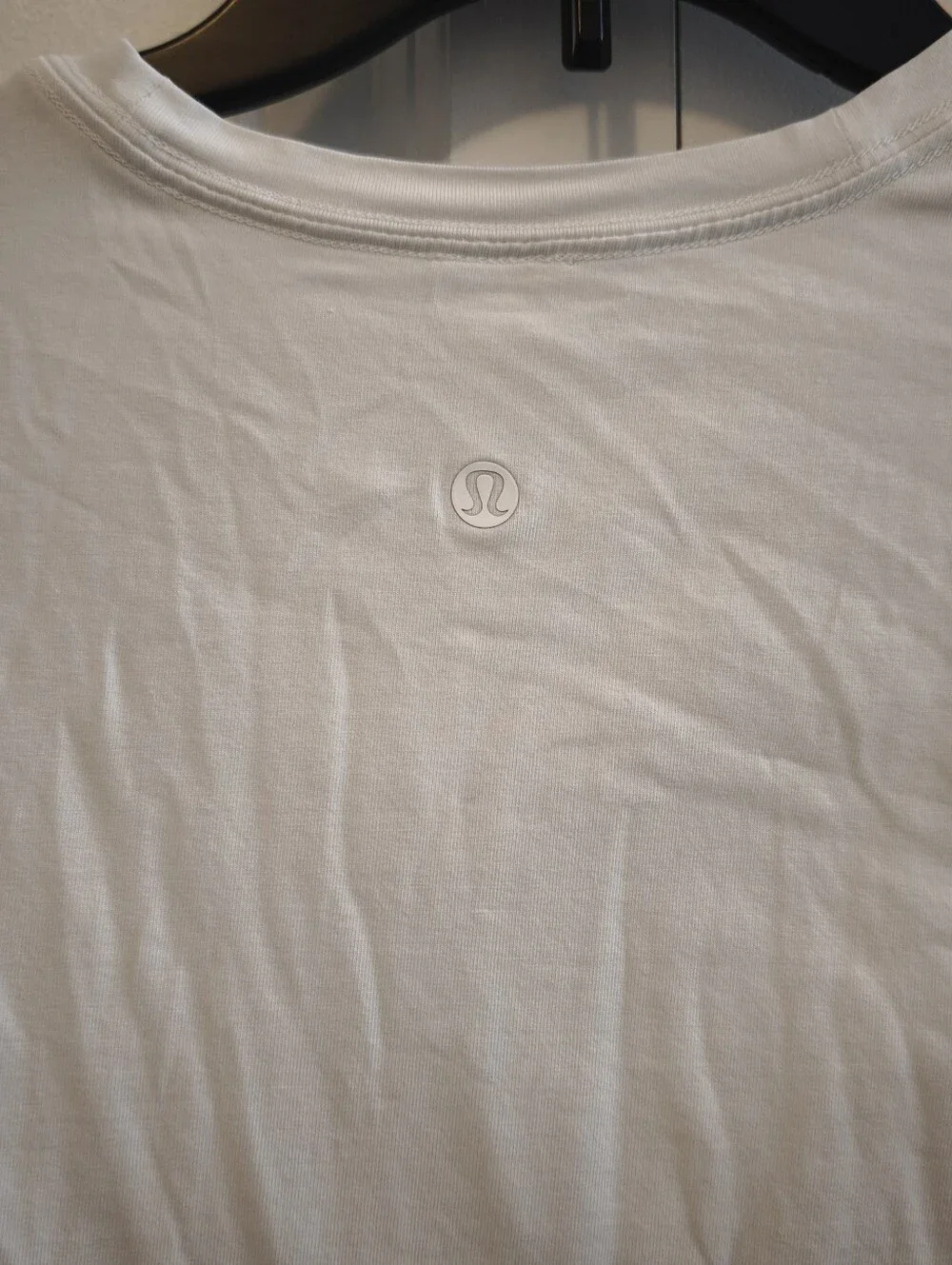 lululemon athletica classic curved offers