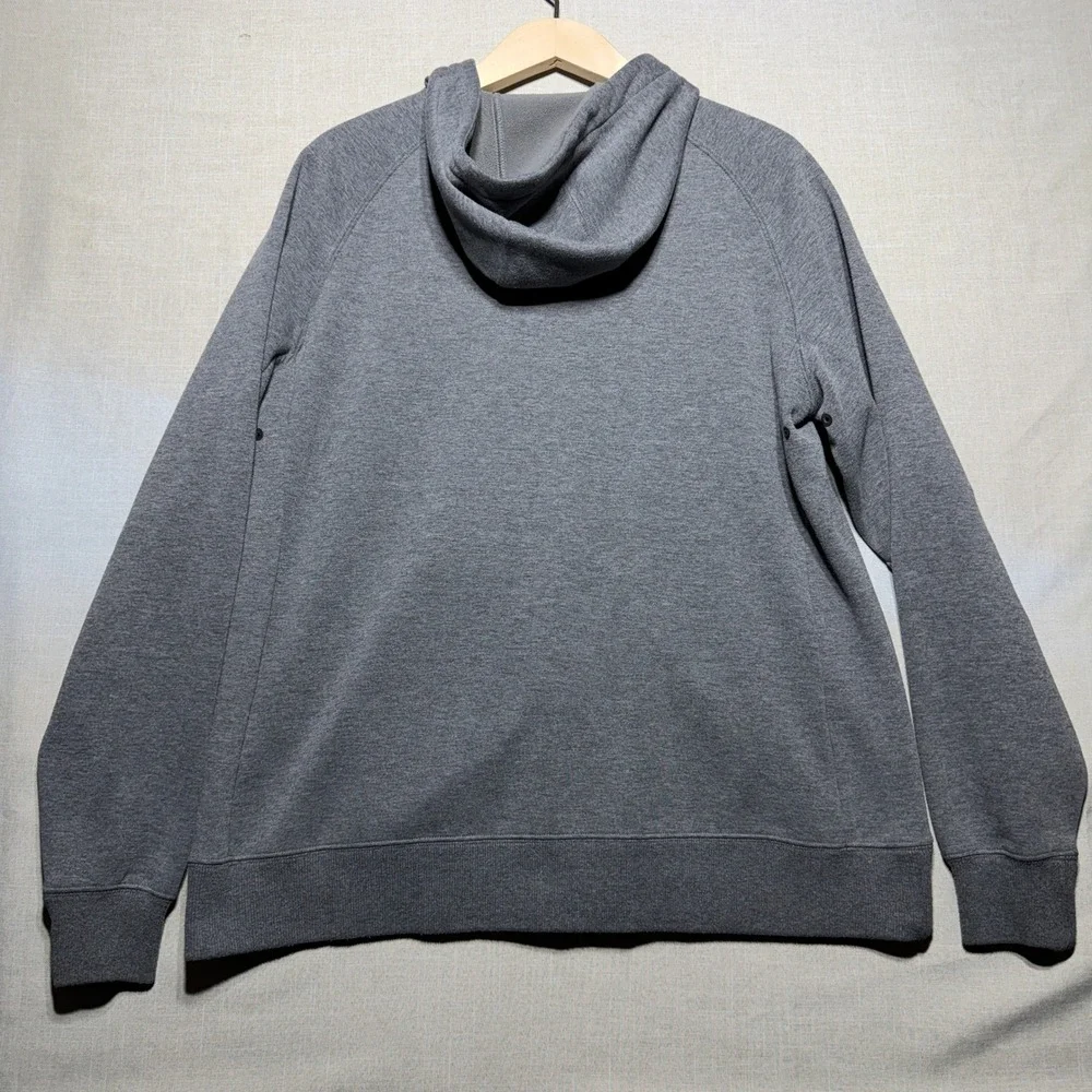 Hoodie brand clique