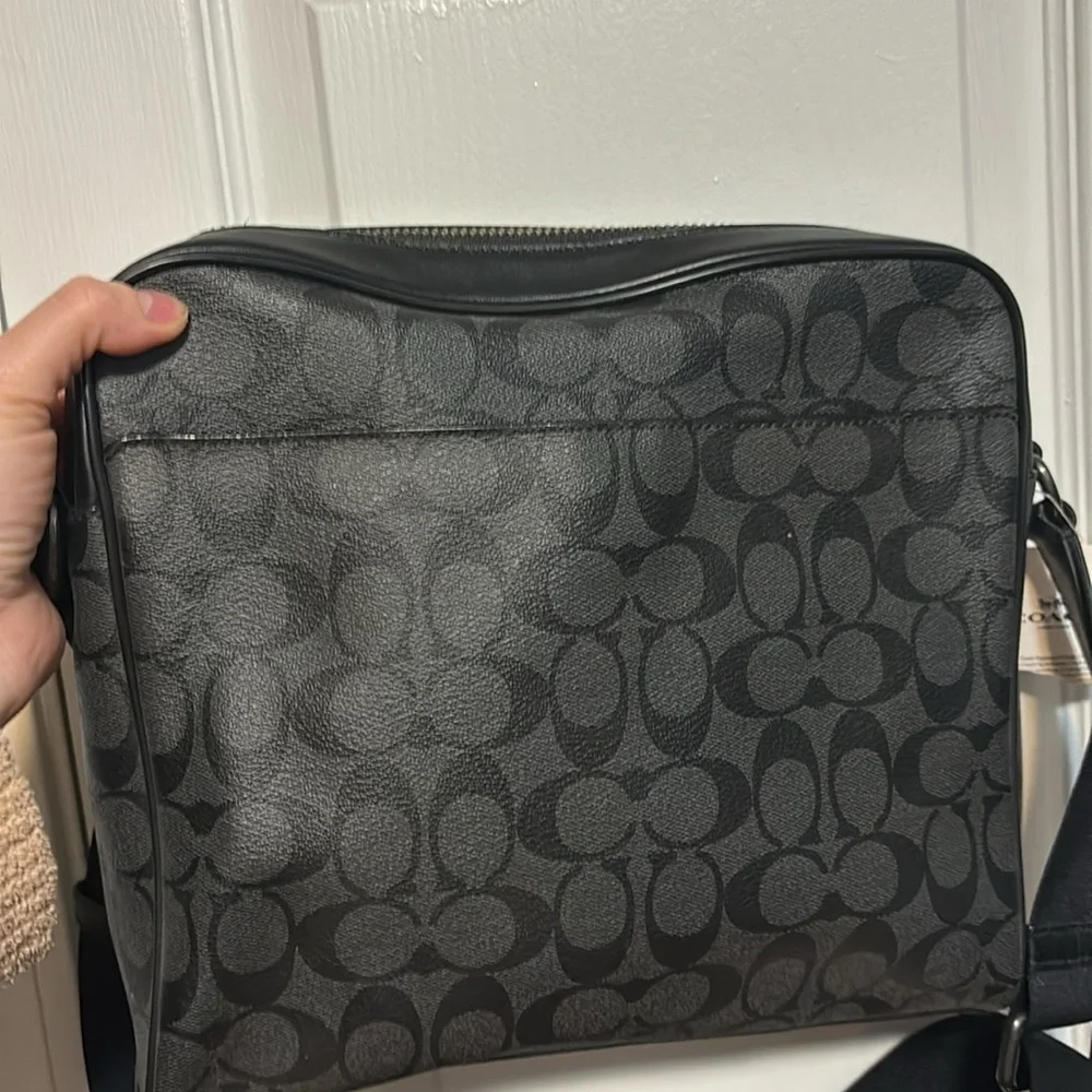 Coach Men's Black Crossbody messenger Bag F37558 NWT