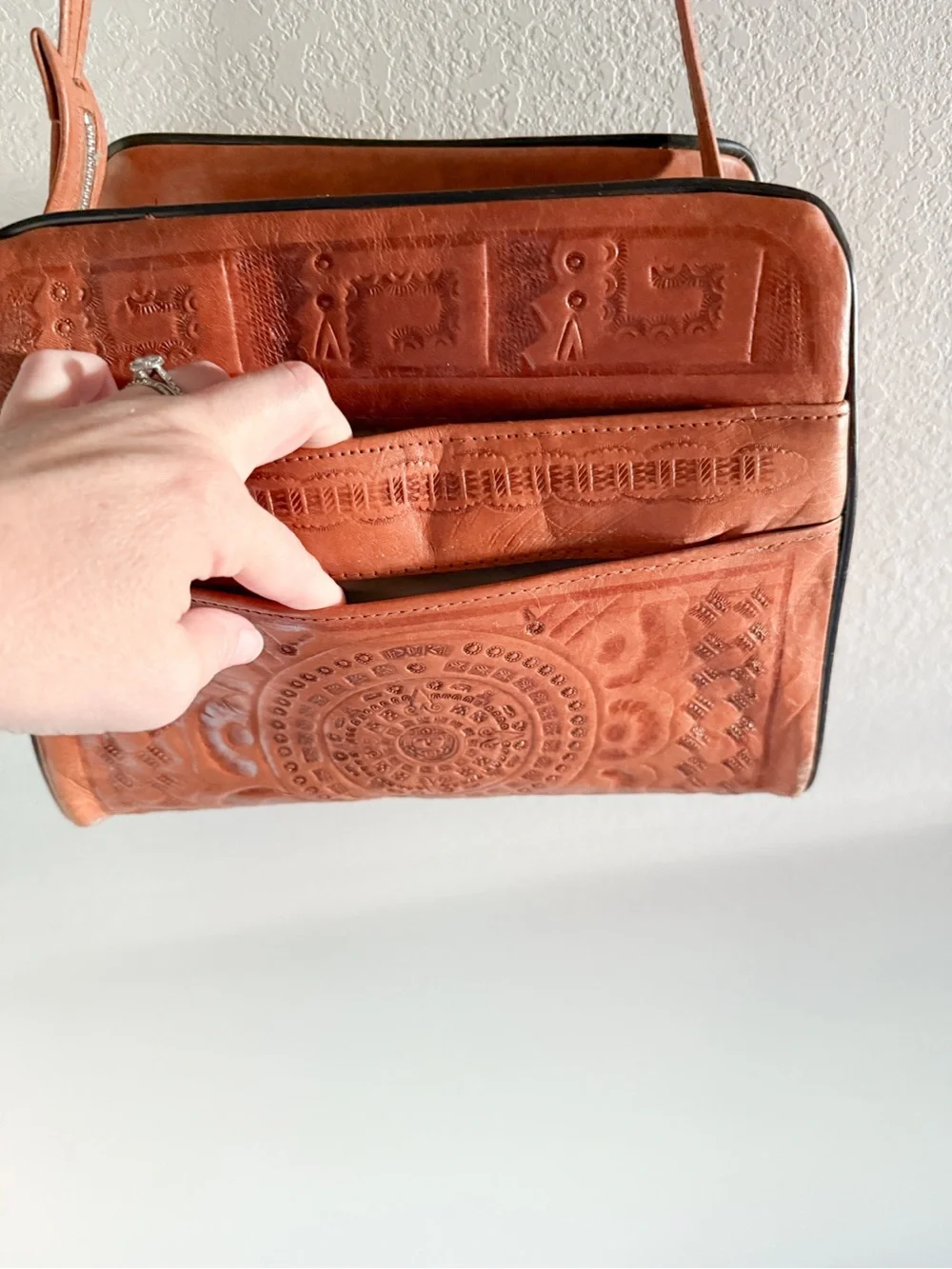 Vintage 1970’s Mexican Leather Embossed Crossbody Bag