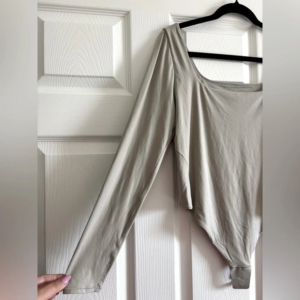lululemon athletica fitted soft