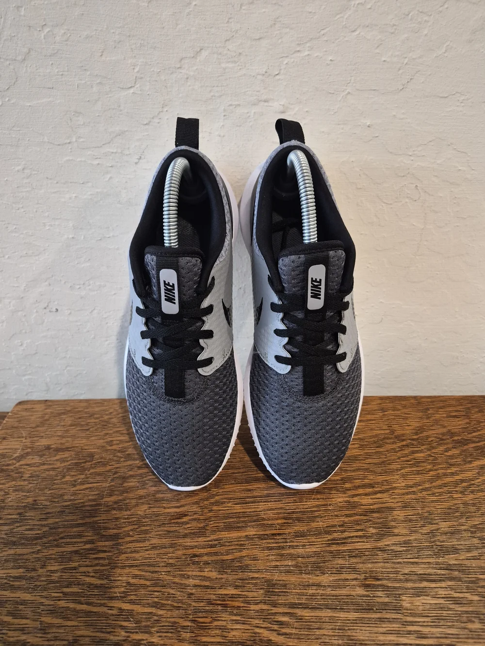 Nike lightweight runners