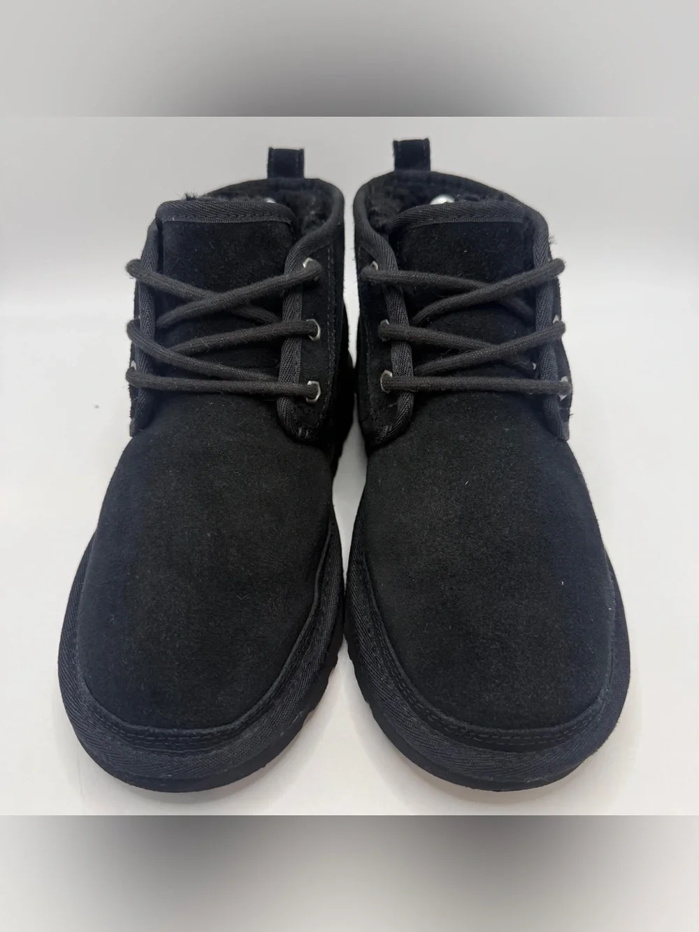 UGG Neumel Men’s Size 8 Black Suede Shearling Lace Up Chukka Boots