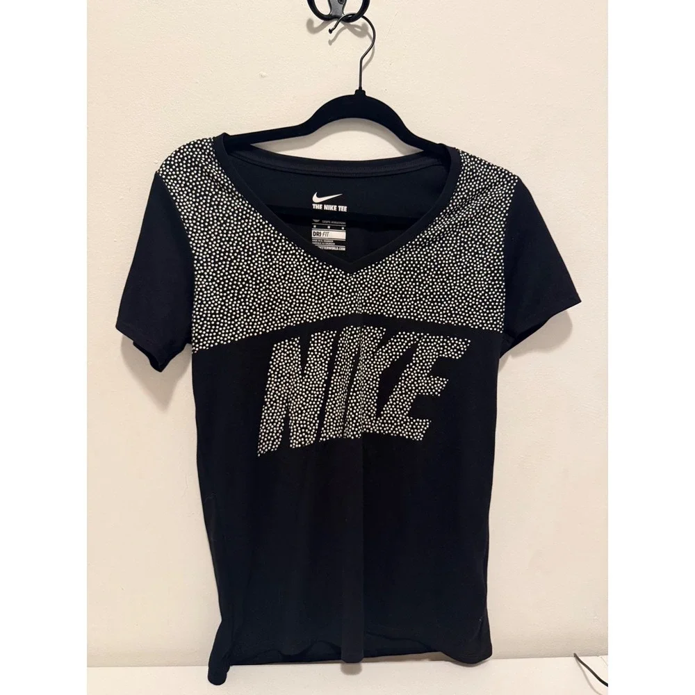 Nike Dri-FIT V-Neck T-Shirt Women Medium Black White Polka Dot Graphic Tee