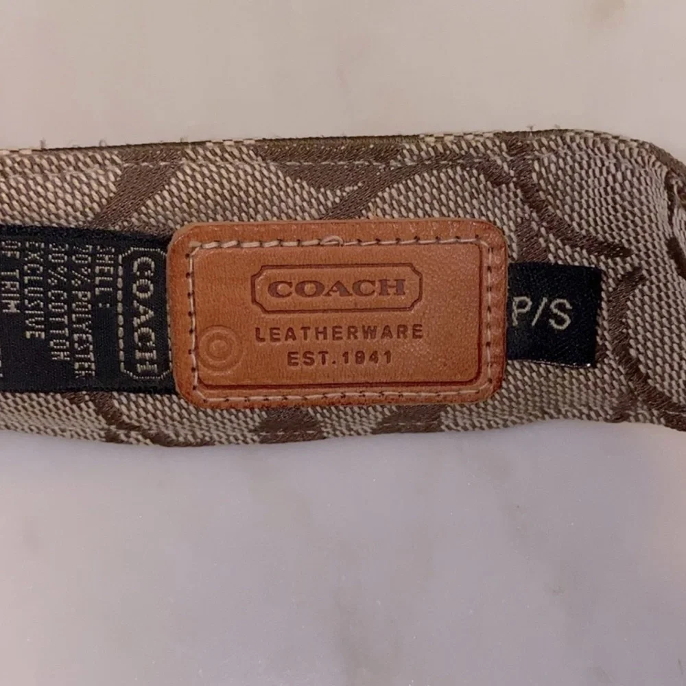 💎 COACH VINTAGE SIGNATURE LOGO VISOR IN BROWN