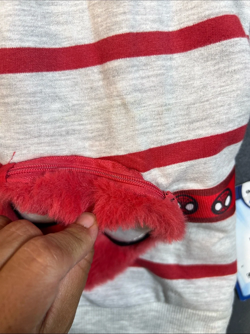 Spiderman two sweatshirt features