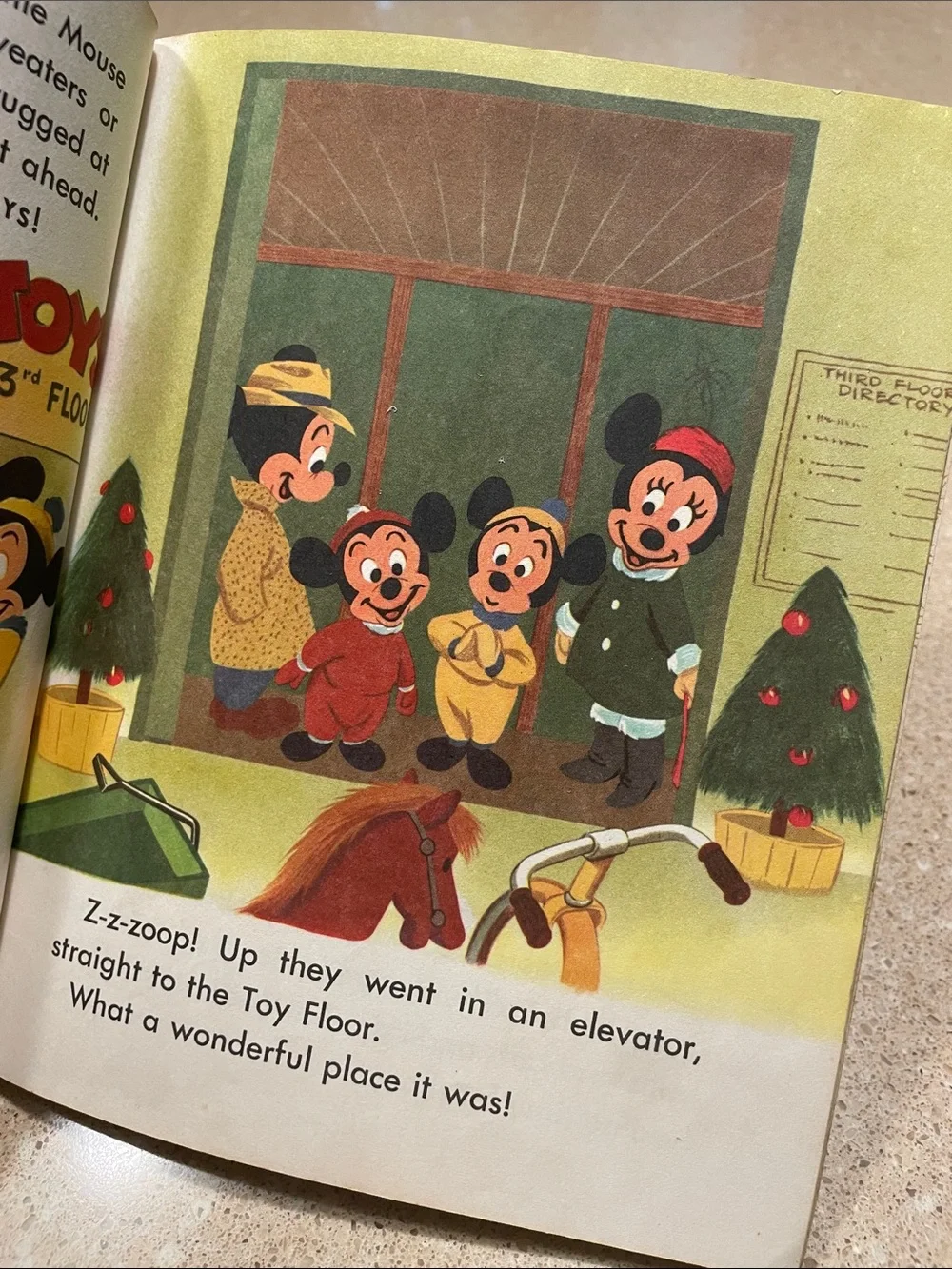 Walt Disney Mickey Mouse Goes Christmas Shopping - Red & Green Cover